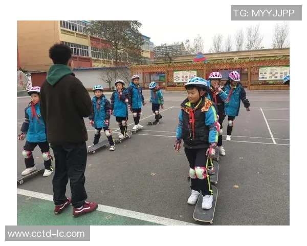 成都滑板队在世界滑板锦标赛中的拼搏历程与荣耀时刻回顾